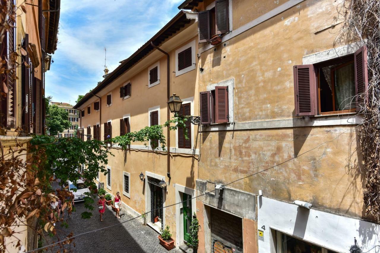 Trastevere Queen Рим Екстериор снимка