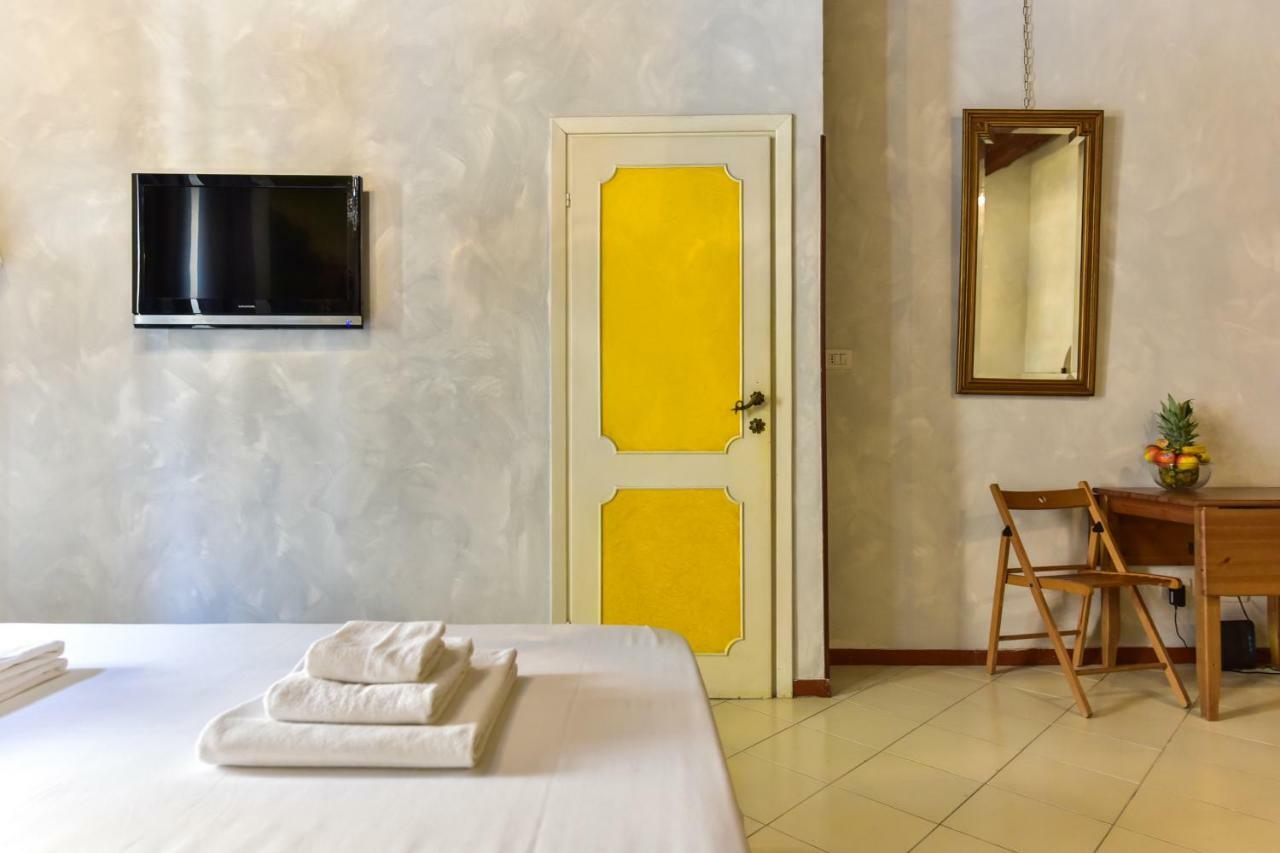 Trastevere Queen Рим Екстериор снимка